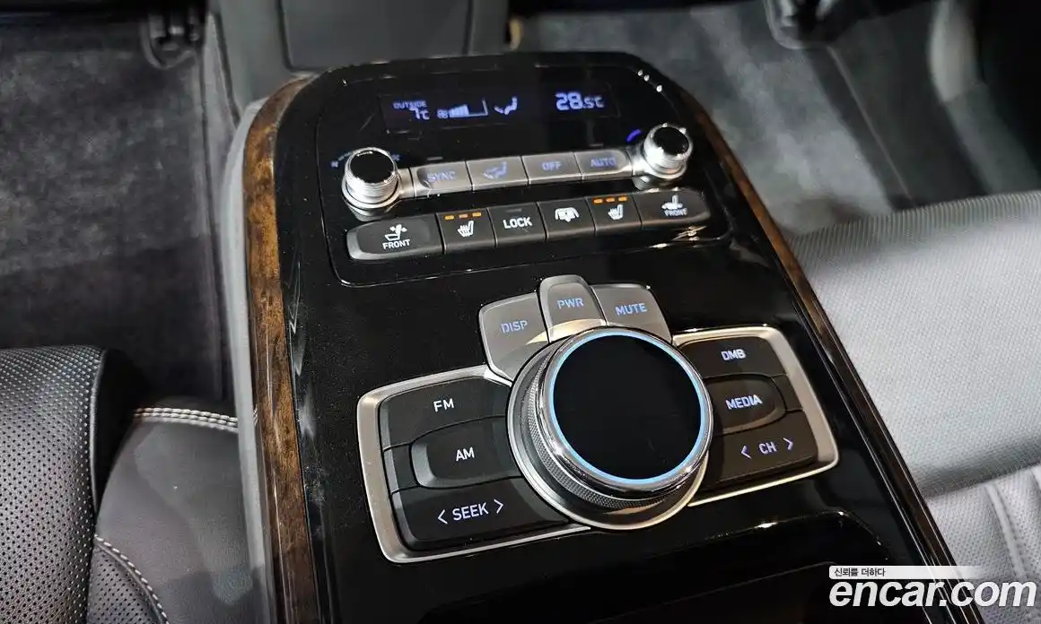 Genesis G90 2019 3.8 Автомат в Москве № 523548, фото 18