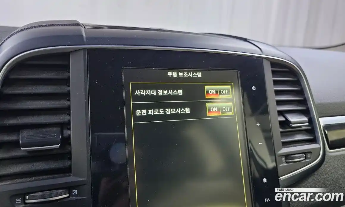 Renault QM6 2017 2.0 Автомат в Москве № 523886, фото 16