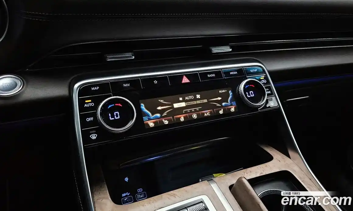 Genesis GV80 2020 3.5 Автомат в Москве № 524867, фото 14