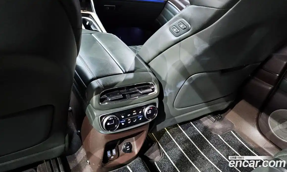 Genesis GV80 2020 3.5 Автомат в Москве № 524867, фото 17