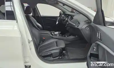 BMW 1-Series 2022 2.0 Автомат в Москве № 525536, миниатюра 11