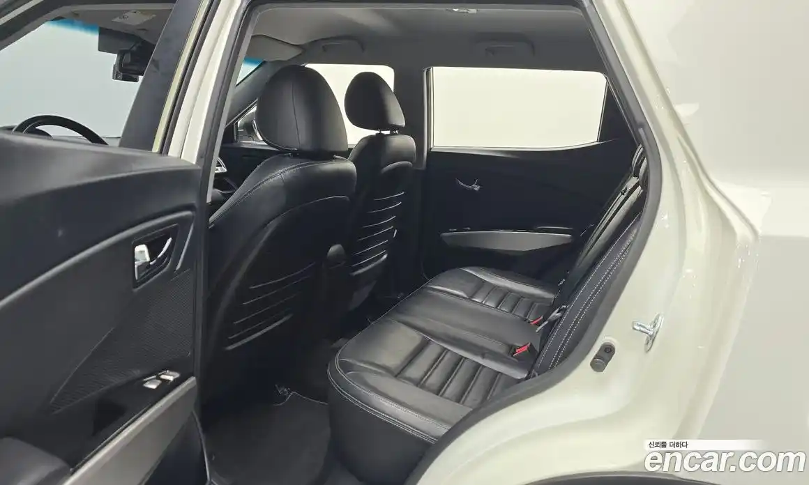 SsangYong TIBOLI 2016 1.6 Автомат в Москве № 526155, фото 11