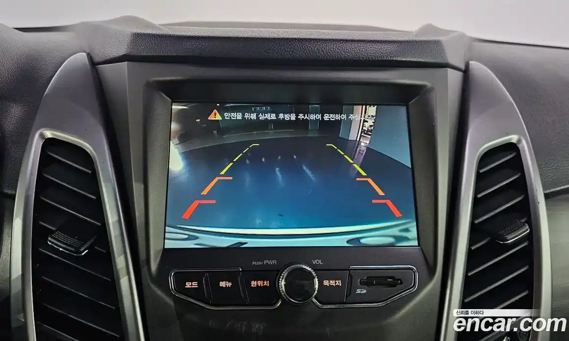 SsangYong Korando 2015 2.0 Автомат в Москве № 526828, фото 16