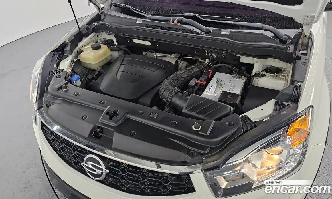 SsangYong Korando 2015 2.0 Автомат в Москве № 526828, фото 6