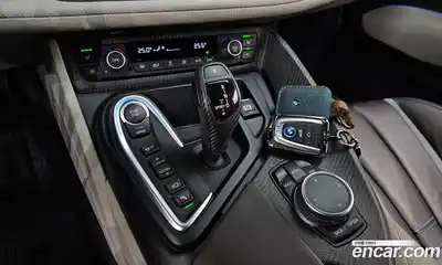 BMW i8 2016 1.5 Автомат в Москве № 527274, миниатюра 8