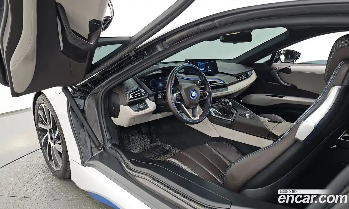 BMW i8 2016 1.5 Автомат в Москве № 527274, фото 9