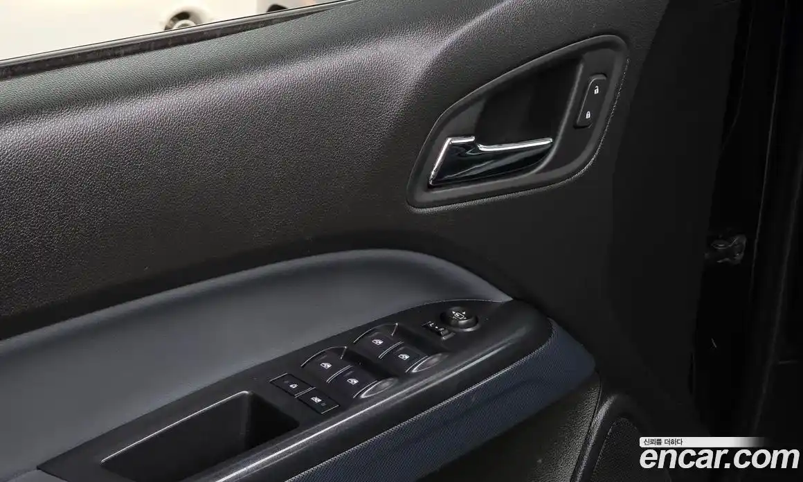 Chevrolet Colorado 2021 3.6 Автомат в Москве № 527890, фото 17