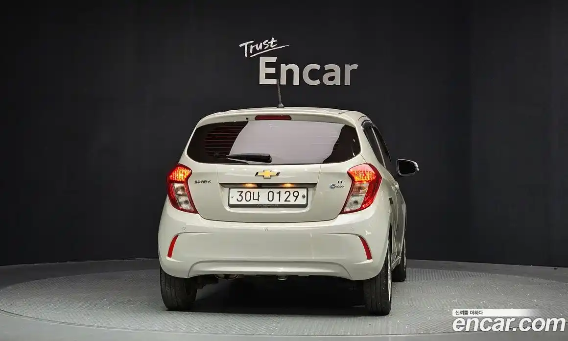 Chevrolet Spark 2017 1.0 Автомат в Москве № 528458, фото 4