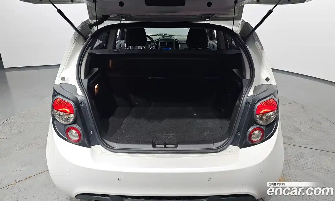 Chevrolet Aveo 2015 1.4 Механическая в Москве № 528753, фото 20