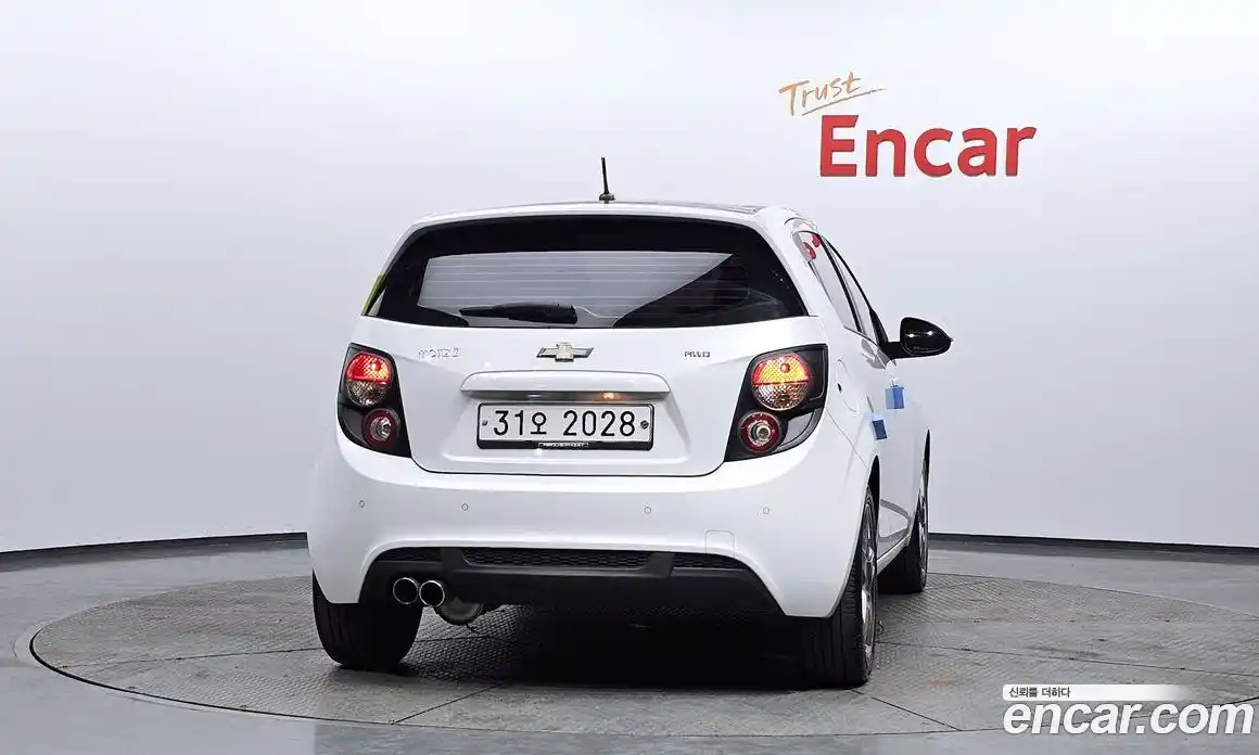 Chevrolet Aveo 2015 1.4 Механическая в Москве № 528753, фото 4