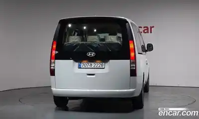 Hyundai Staria 2025 1.6 Автомат в Москве № 529165, миниатюра 3