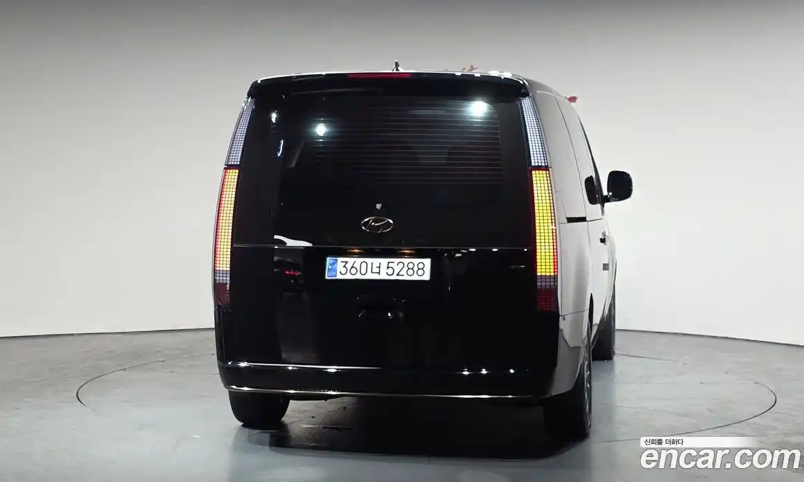 Hyundai Staria 2024 2.2 Автомат в Москве № 529655, фото 3