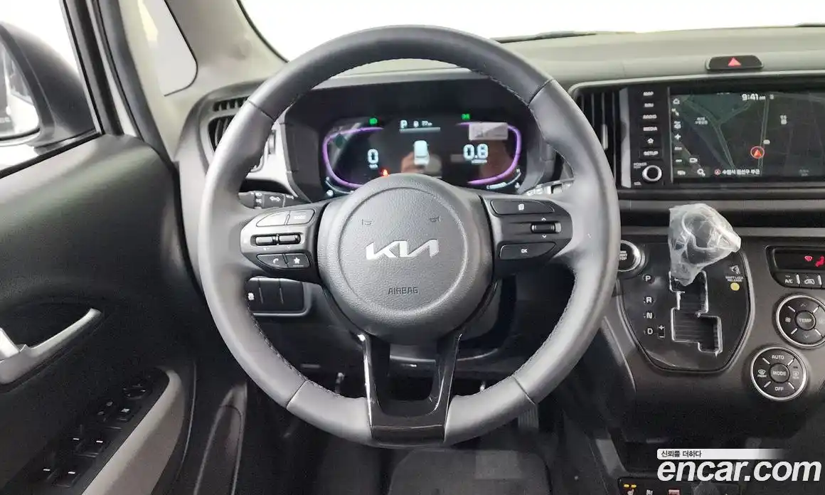 Kia Ray 2023 1.0 Автомат в Москве № 531560, фото 13