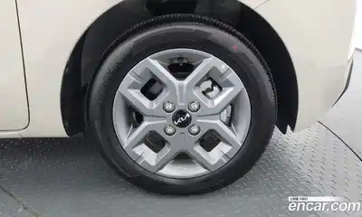 Kia Ray 2023 1.0 Автомат в Москве № 531560, миниатюра 5