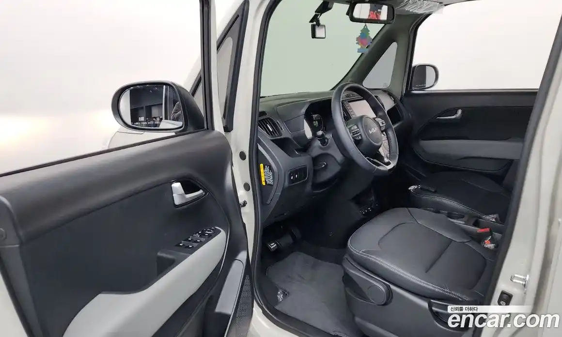 Kia Ray 2023 1.0 Автомат в Москве № 531560, фото 10