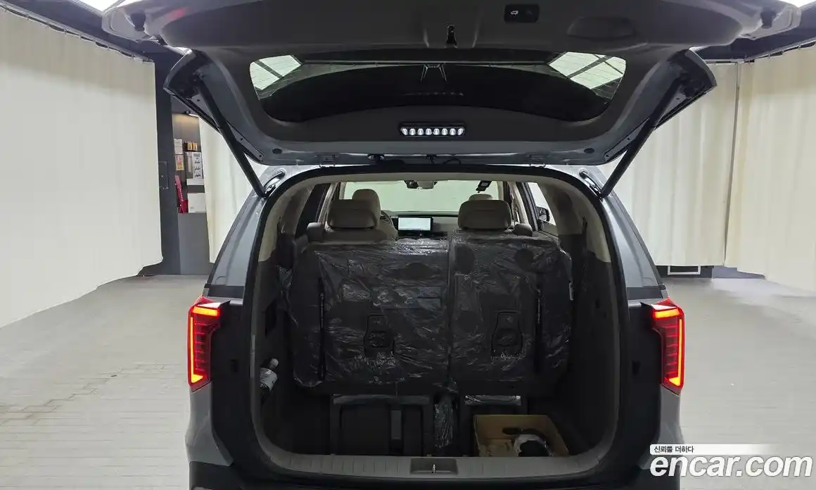 Kia Canival 2024 3.5 Автомат в Москве № 531781, фото 20