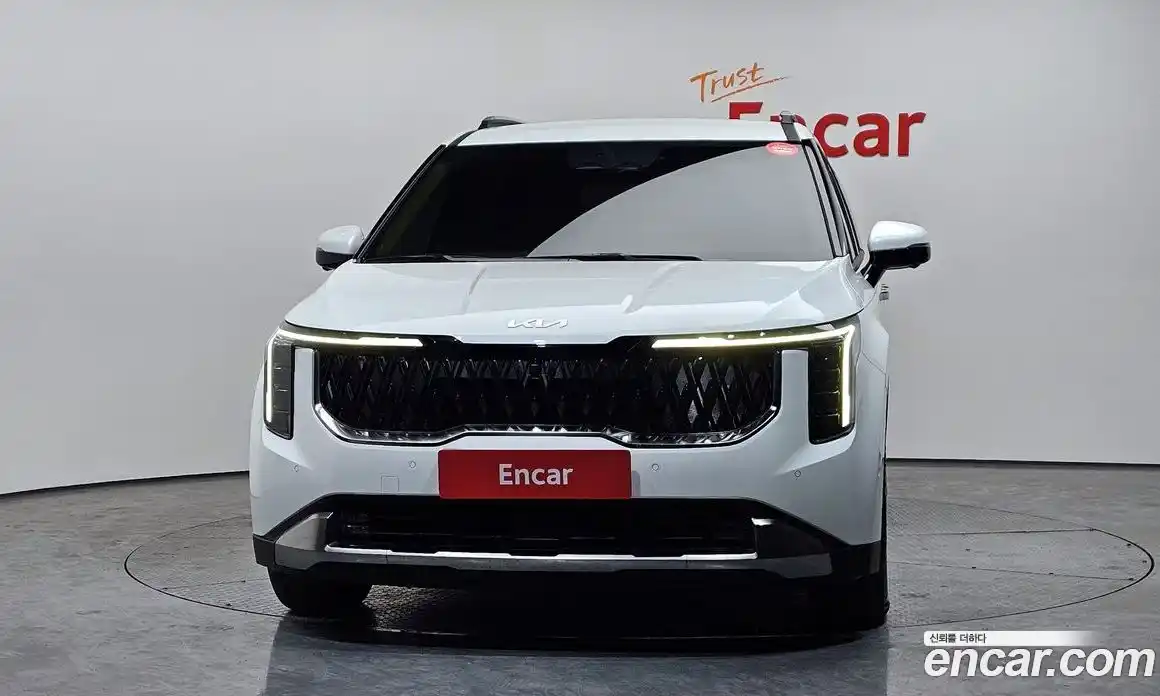 Kia Canival 2025 2.2 Автомат в Москве № 532014, фото 3