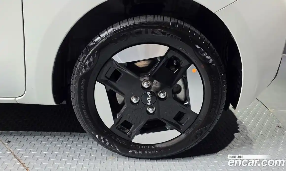 Kia Ray 2024 0.1 Автомат в Москве № 532019, фото 5