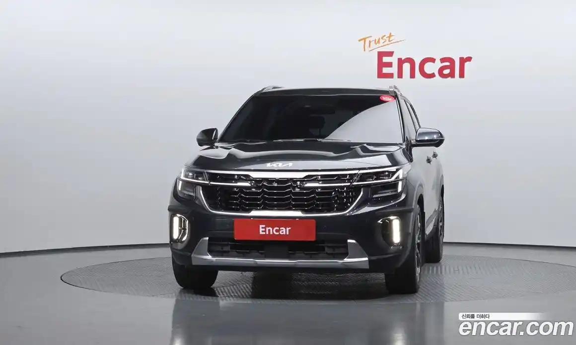 Kia Seltos 2024 1.6 Автомат в Москве № 532584, фото 3