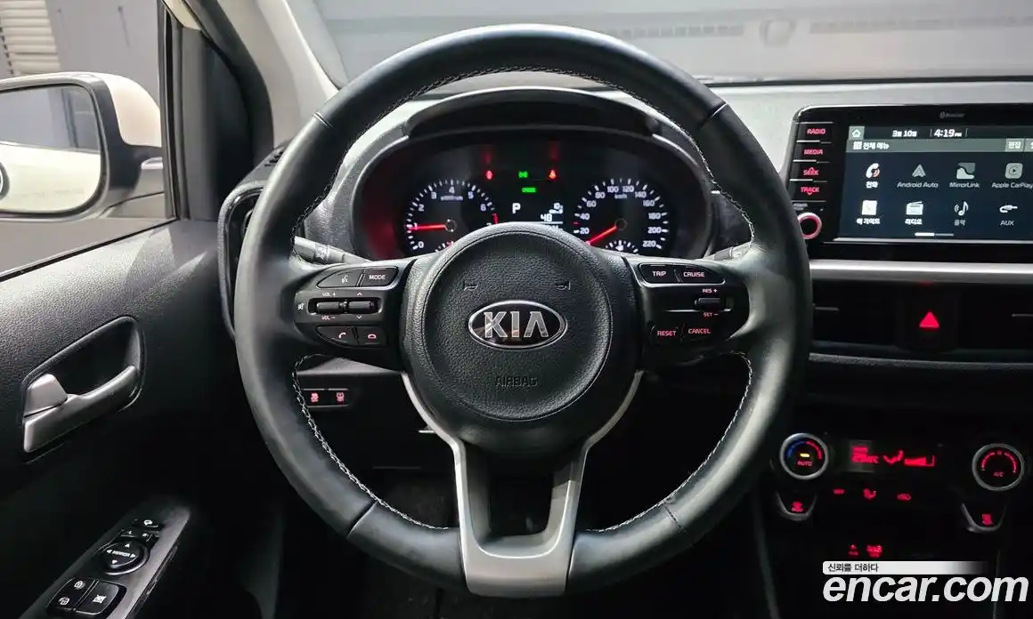 Kia Morning 2020 1.0 Автомат в Москве № 532992, фото 13