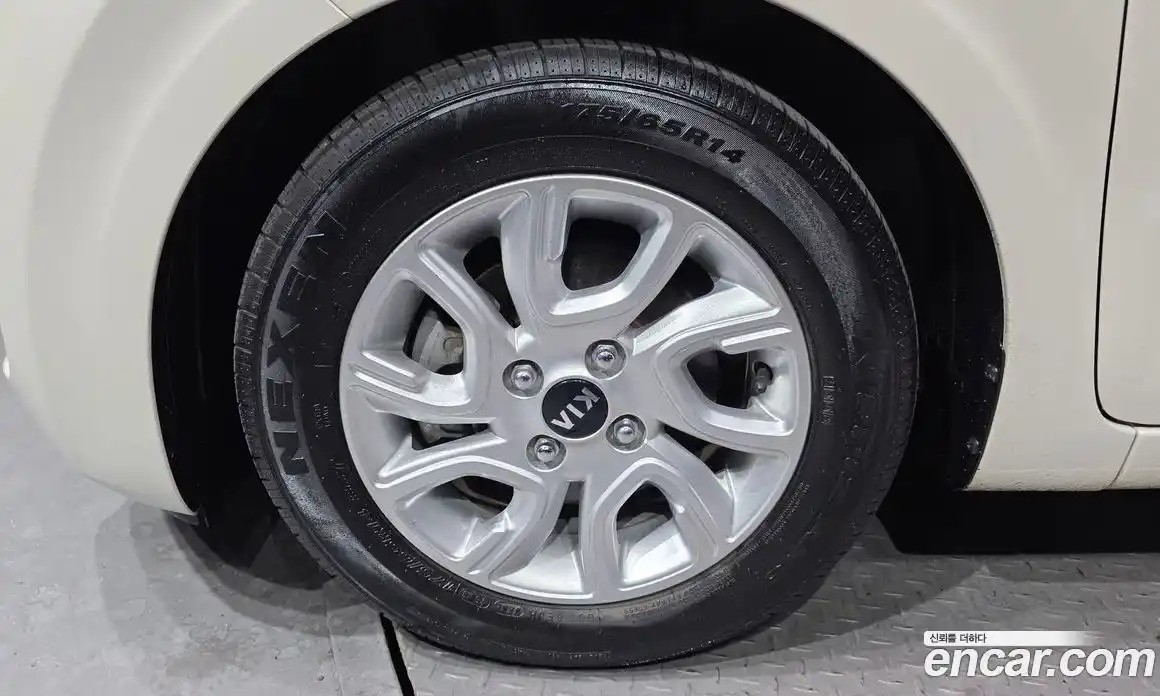 Kia Morning 2020 1.0 Автомат в Москве № 532992, фото 5