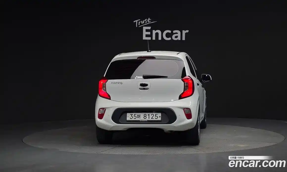 Kia Morning 2019 1.0 Автомат в Москве № 533004, фото 4