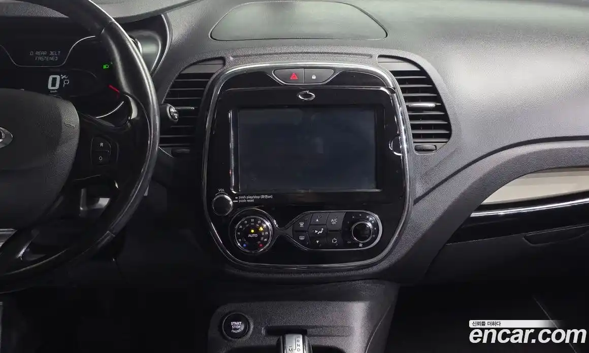 Renault QM3 2017 1.5 Автомат в Москве № 533980, фото 14