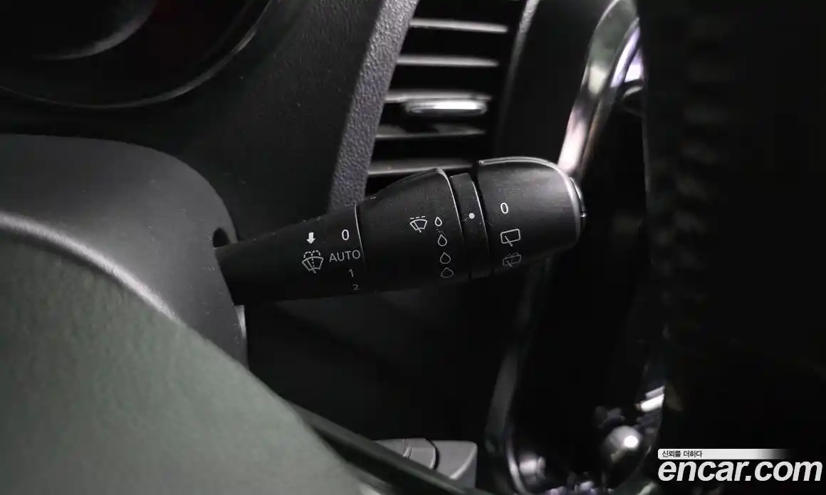 Renault QM3 2017 1.5 Автомат в Москве № 533980, фото 17