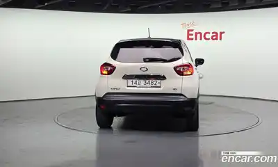 Renault QM3 2017 1.5 Автомат в Москве № 533980, миниатюра 4