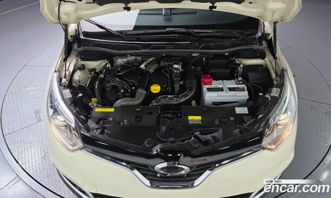 Renault QM3 2017 1.5 Автомат в Москве № 533980, фото 6