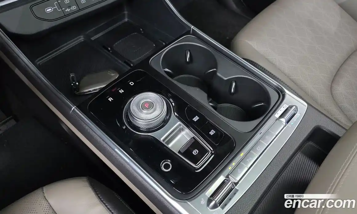 Kia Canival 2024 2.2 Автомат в Москве № 534068, фото 9