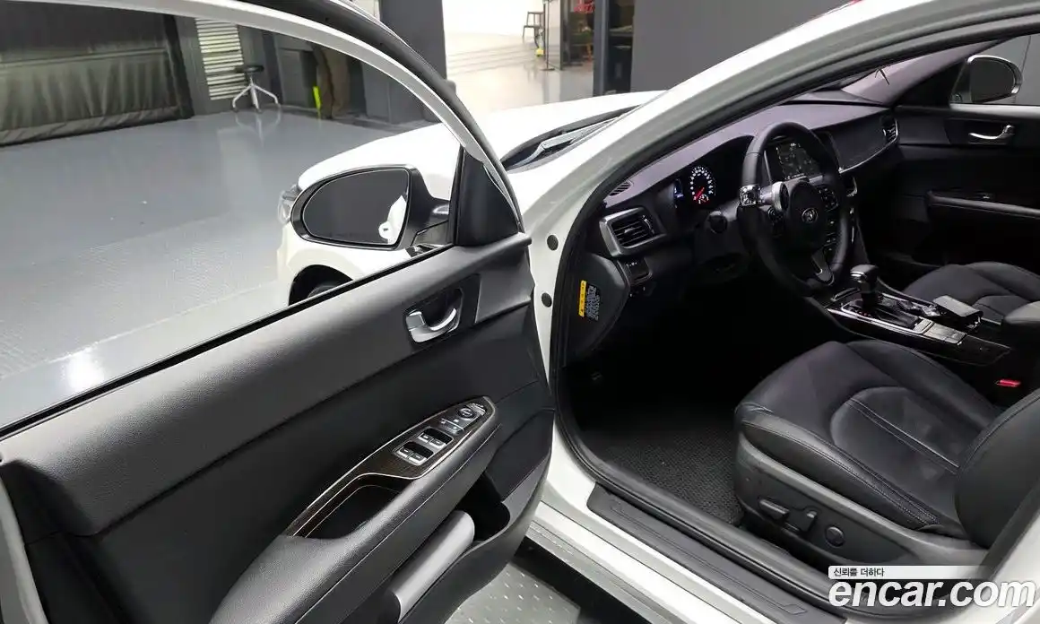 Kia K5 2018 2.0 Автомат в Москве № 534670, фото 12