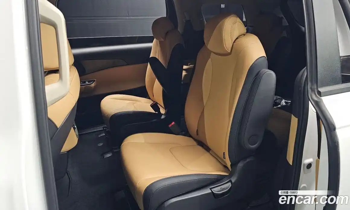 Kia Canival 2021 2.2 Автомат в Москве № 534711, фото 12