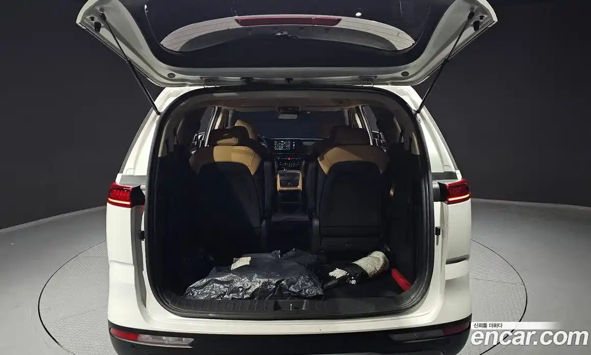 Kia Canival 2021 2.2 Автомат в Москве № 534711, фото 20