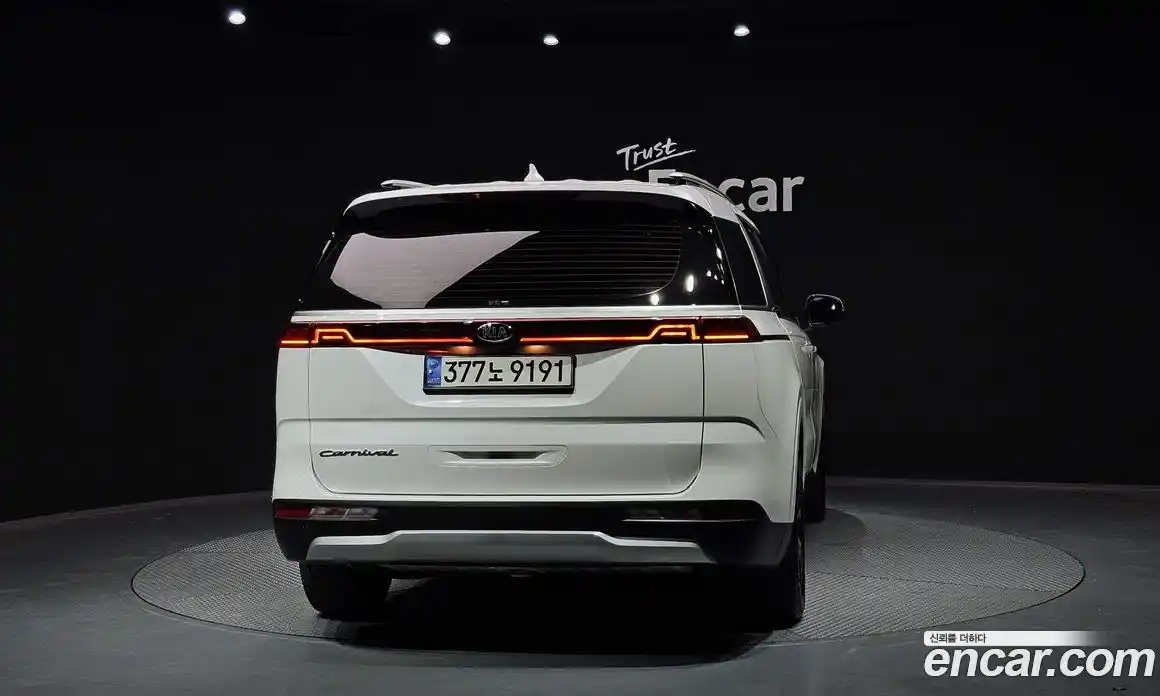 Kia Canival 2021 2.2 Автомат в Москве № 534711, фото 4