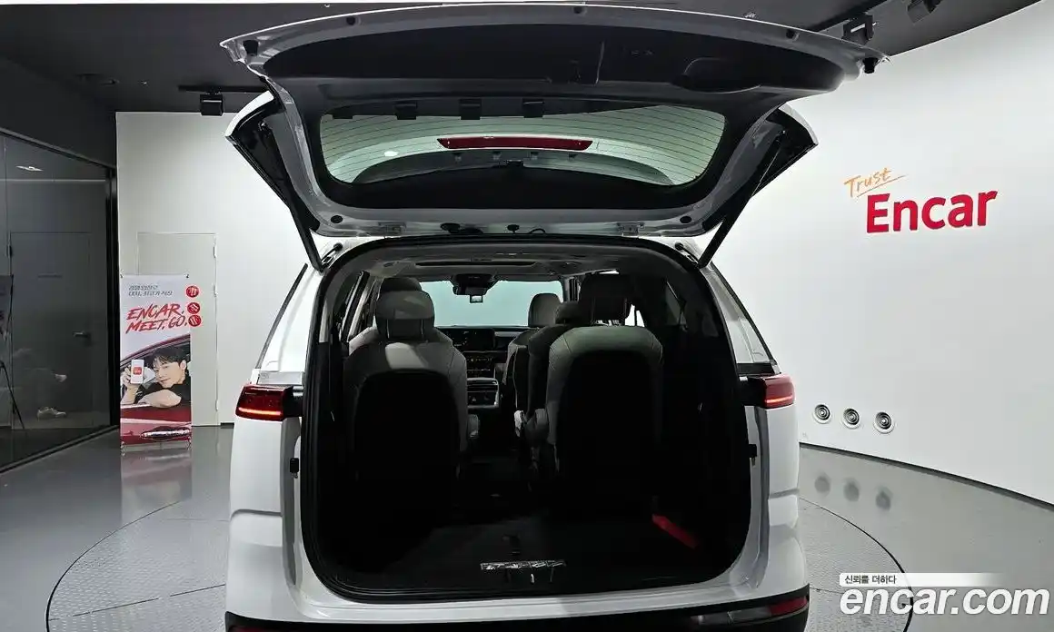 Kia Canival 2021 2.2 Автомат в Москве № 535416, фото 20