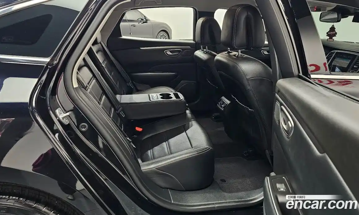 Renault SM6 2022 1.3 Автомат в Москве № 535667, фото 12