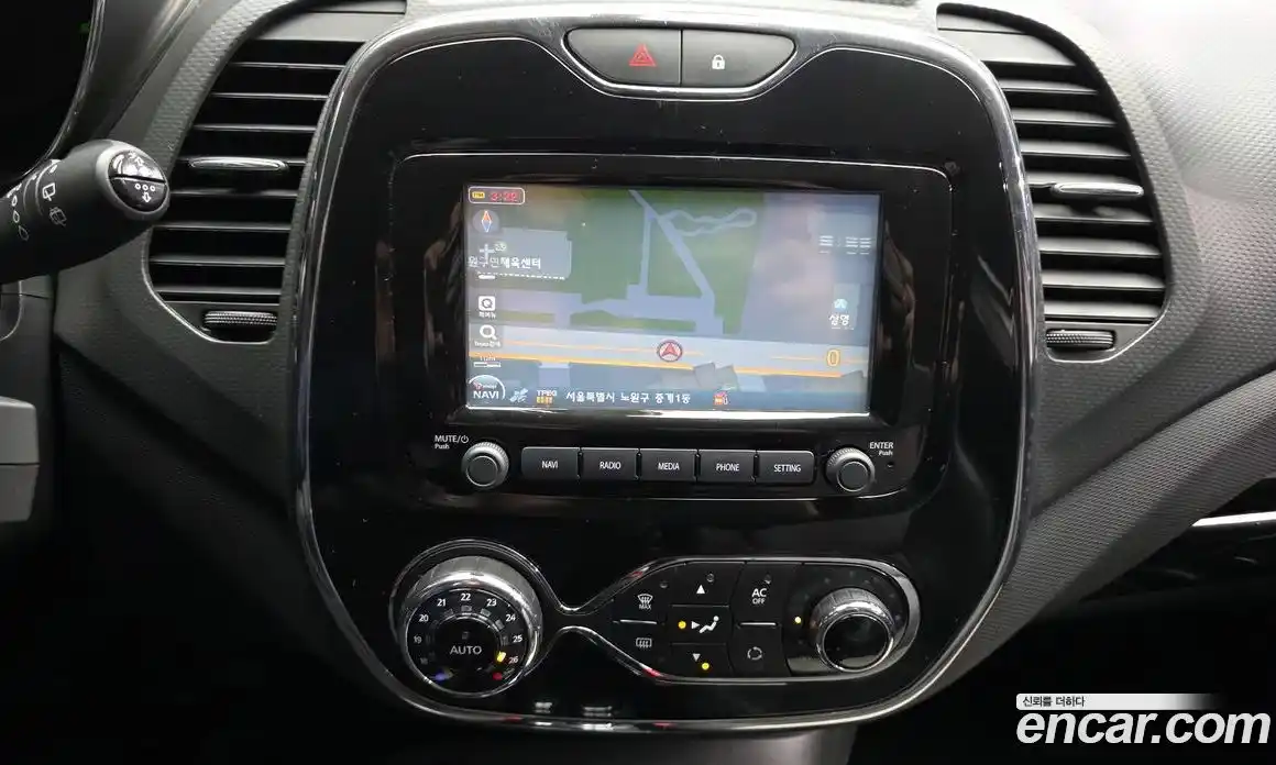 Renault QM3 2015 1.5 Автомат в Москве № 535701, фото 14