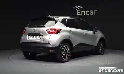 Renault QM3 2015 1.5 Автомат в Москве № 535701, миниатюра 2