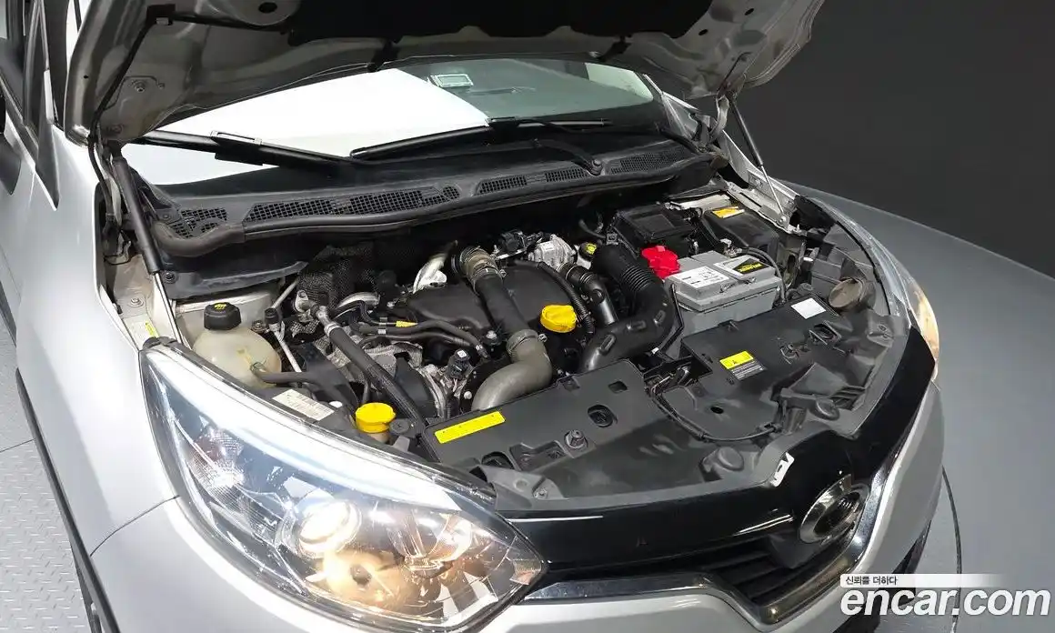 Renault QM3 2015 1.5 Автомат в Москве № 535701, фото 6