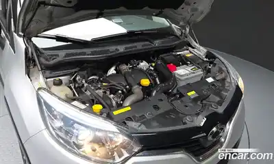 Renault QM3 2015 1.5 Автомат в Москве № 535701, миниатюра 6