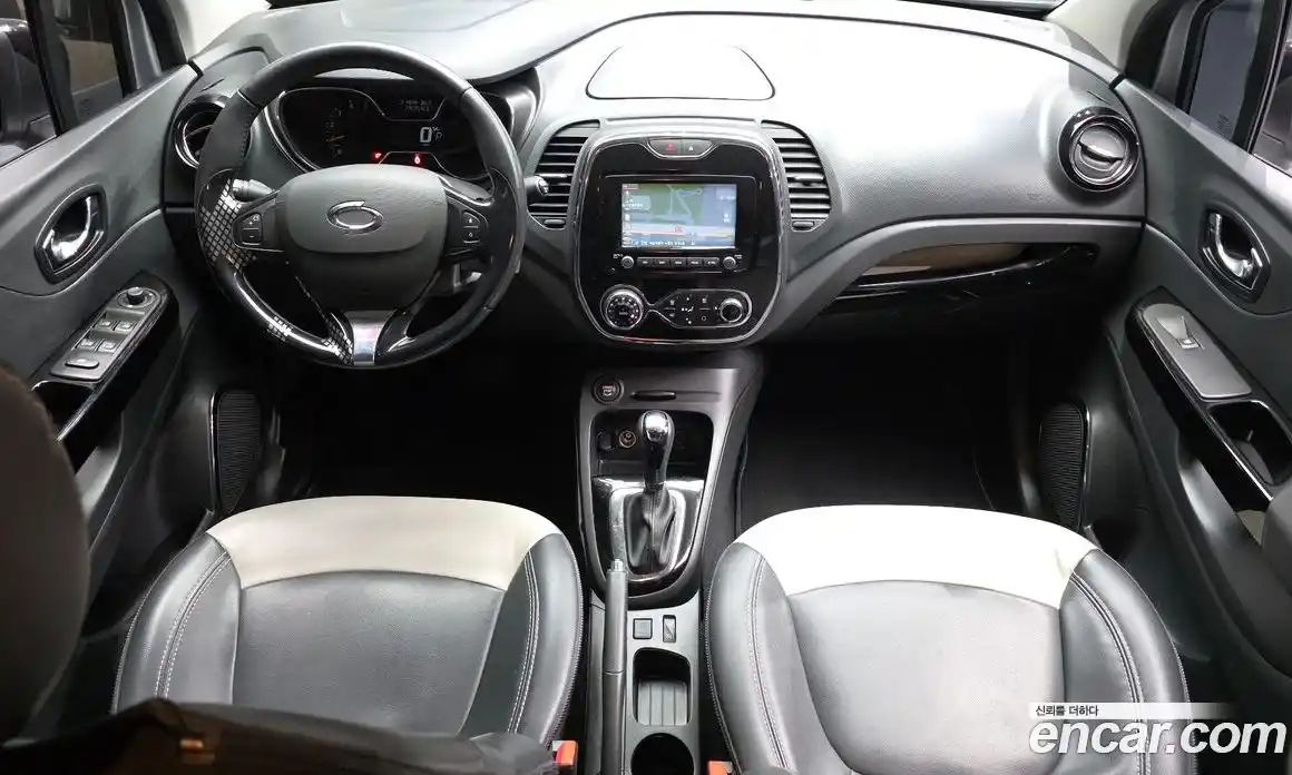 Renault QM3 2015 1.5 Автомат в Москве № 535701, фото 7