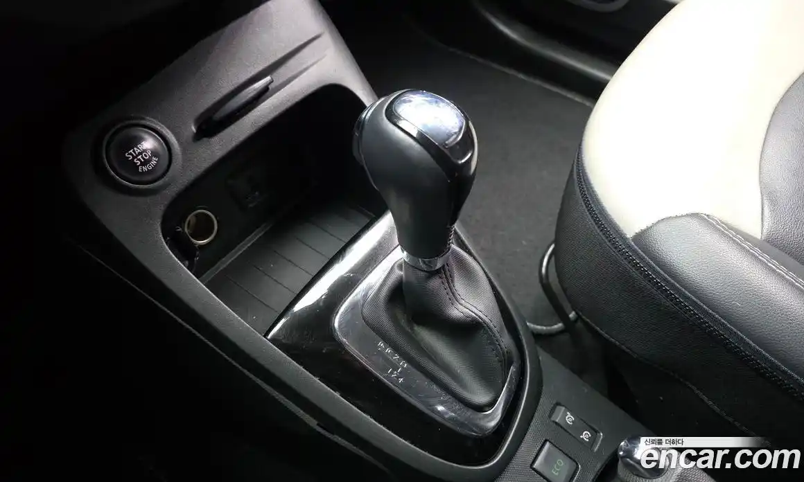 Renault QM3 2015 1.5 Автомат в Москве № 535701, фото 9