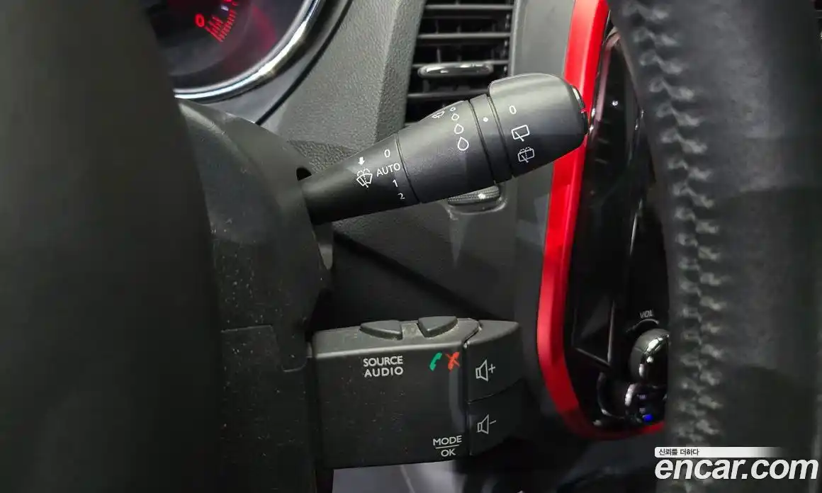 Renault QM3 2017 1.5 Автомат в Москве № 535901, фото 18