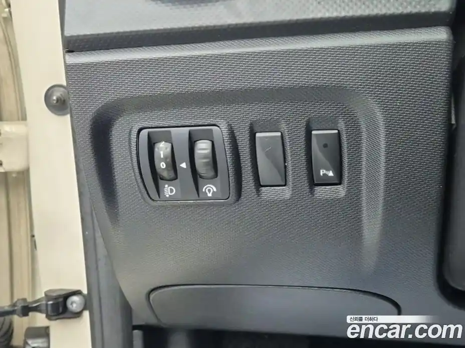 Renault QM3 2015 1.5 Автомат в Москве № 537524, фото 16