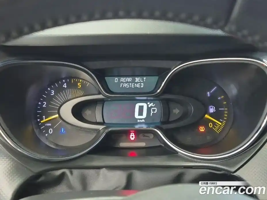 Renault QM3 2015 1.5 Автомат в Москве № 537524, фото 6