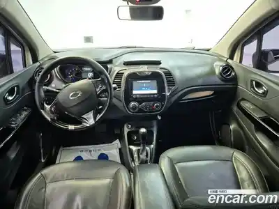 Renault QM3 2015 1.5 Автомат в Москве № 537524, миниатюра 7