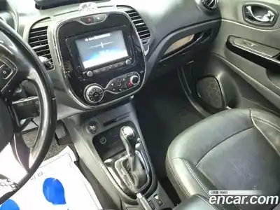Renault QM3 2015 1.5 Автомат в Москве № 537524, миниатюра 10