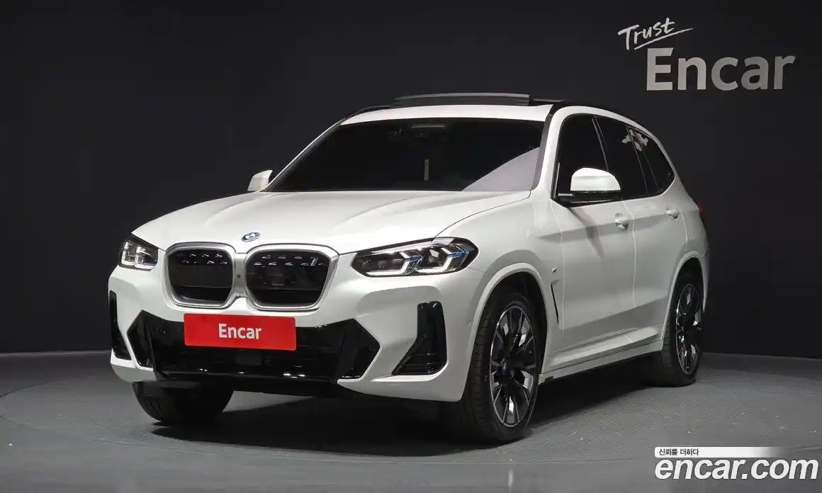 BMW iX3 2025 0.2 Автомат в Москве № 537761, фото 1