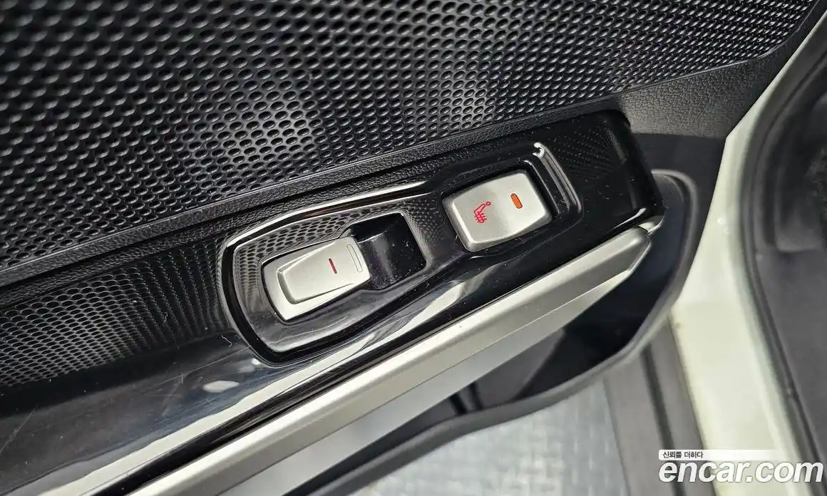 SsangYong TIBOLI 2016 1.6 Автомат в Москве № 539089, фото 19